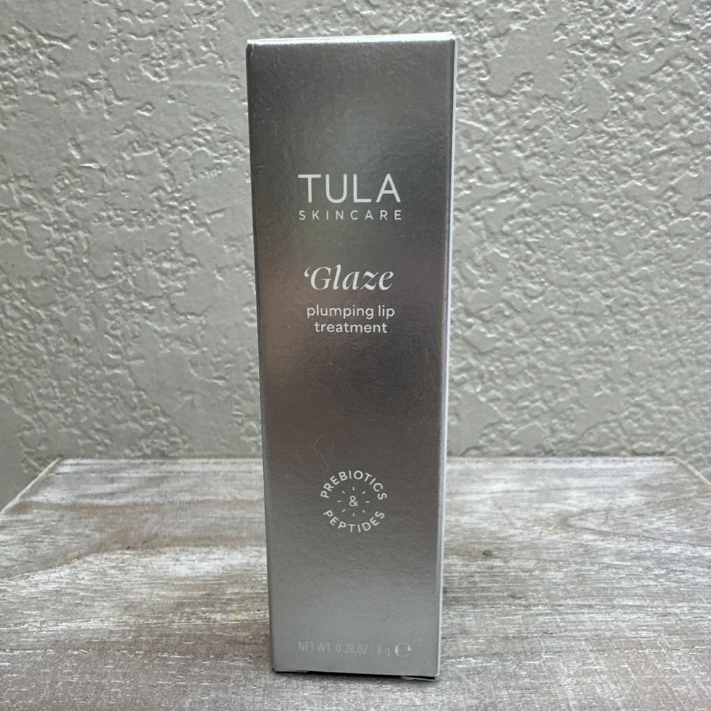 $14 🌙 NIB TULA Skincare 'Glaze Plumping Lip Treatment in ICED 0.28oz NEW